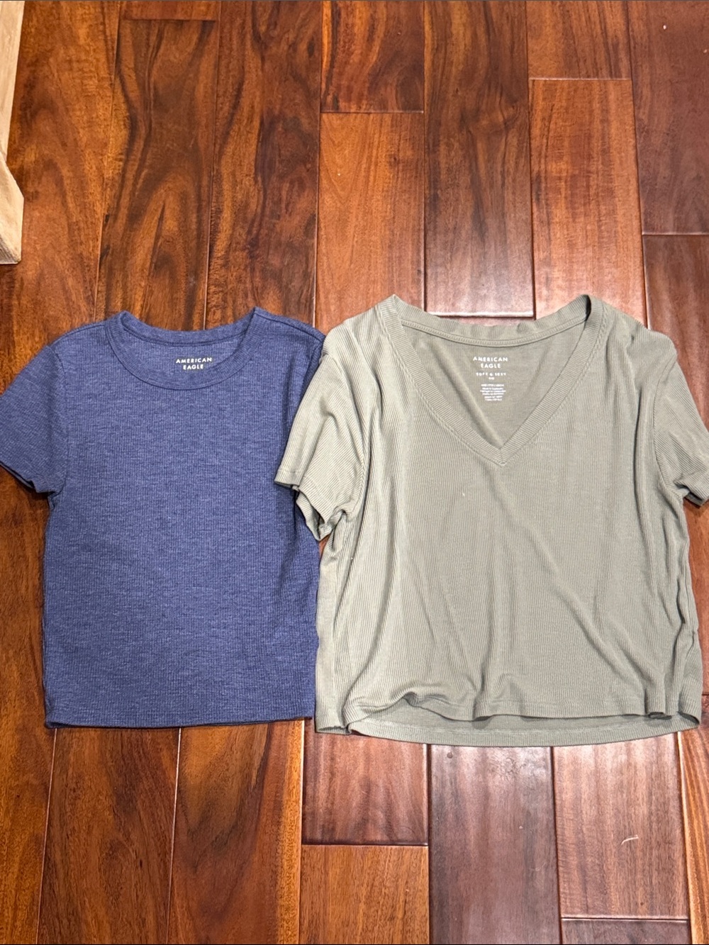 American Eagle Outfitters Short Sleeve Tees in Navy and Green XS